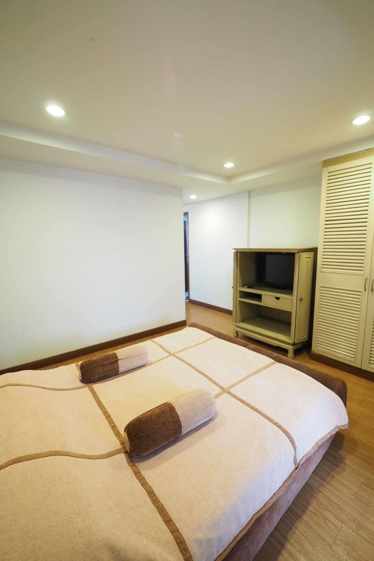 Navanakorn Golden View Ban Lam Rua Taek Экстерьер фото